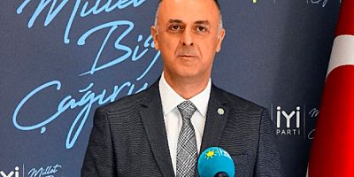 İYİ Parti’nin İzmir Büyükşehir Belediye Başkan Adayı Prof. Dr. Ümit Özlale partisinden istifa etti