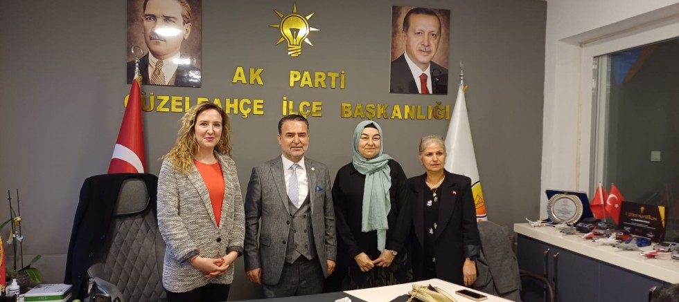 AK Parti Güzelbahçe’de “Bağımlılıkla Mücadele Eğitimi” Düzenlendi