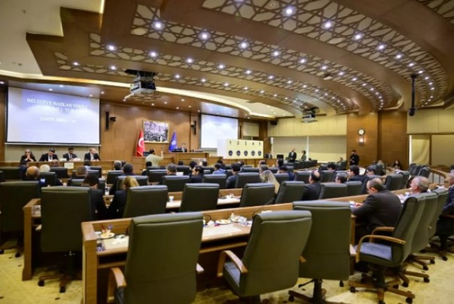 Bursa Büyükşehir Belediyesi, AK Parti'ye geçti