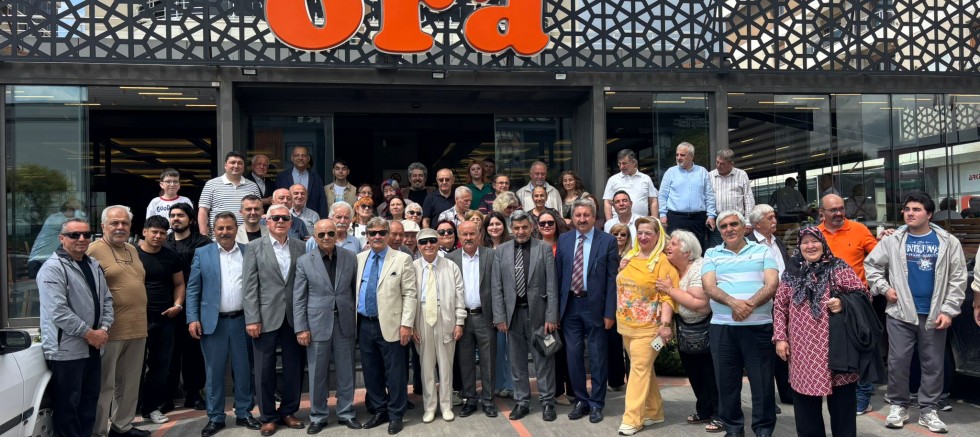Gaziemir’de Anneler Günü’ne Yakışan Buluşma: Sevgi ve Dayanışma Aynı Sofrada Buluştu