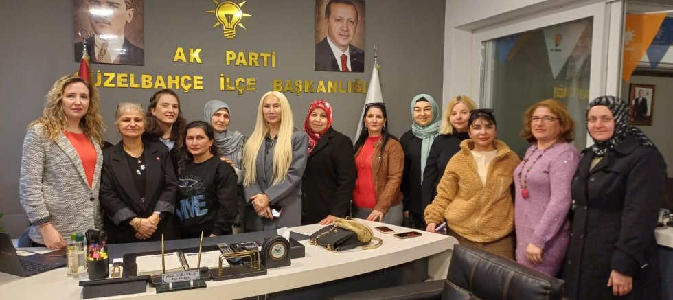 AK Parti Güzelbahçe’de “Bağımlılıkla Mücadele Eğitimi” Düzenlendi