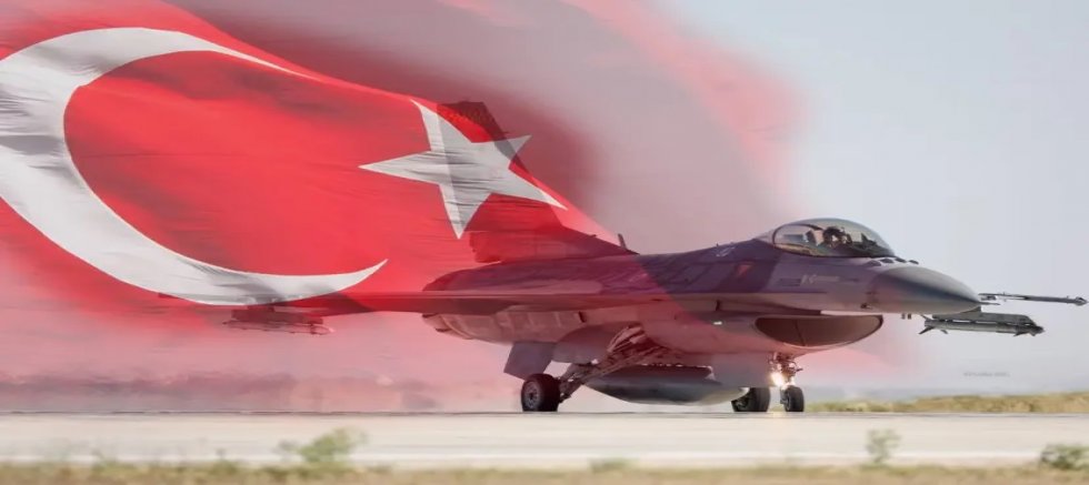 Balıkesir'de F-16 Uçağı Düştü: Pilot Şehit Oldu