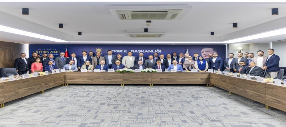 BAŞKAN TUGAY’DAN AK PARTİ İZMİR İL BAŞKANLIĞI’NDA İŞ BİRLİĞİ MESAJI: “KONUŞMA DEĞİL, ÇALIŞMA ZAMANI”