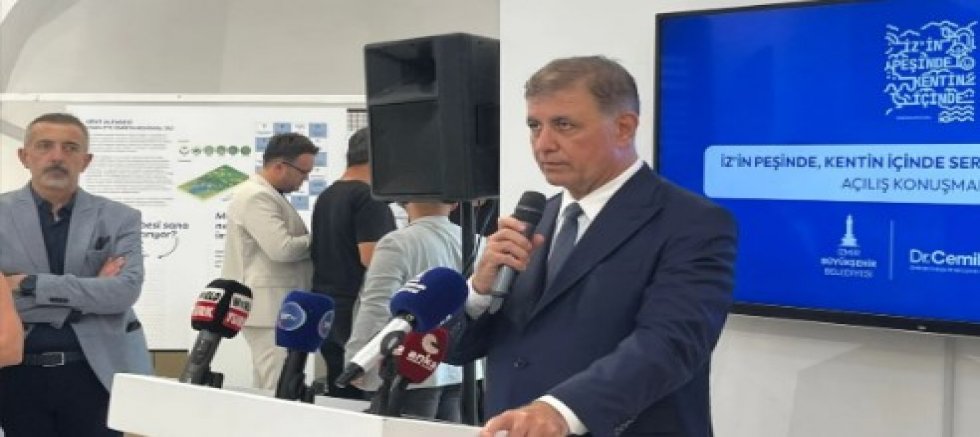 Başkan Tugay İZPA sergisinde konuştu! “KİMSE İNANMASIN BEN İNANIYORUM”