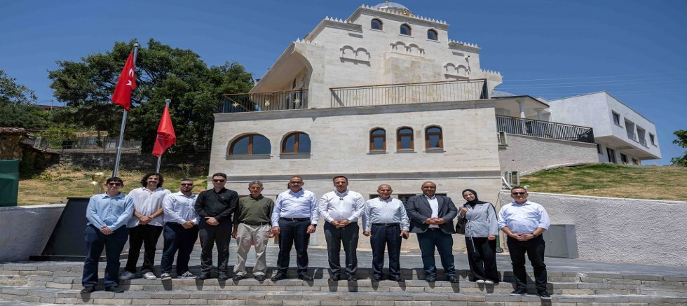 Bornova’dan Filistin’e gönül köprüsü