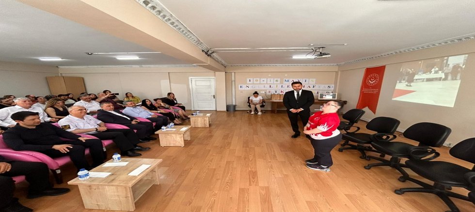 Engelleri Değil Başarı Hikâyelerini Konuştular: BORNOVA’DA ANLAMLI ENGELLİLER HAFTASI BULUŞMASI