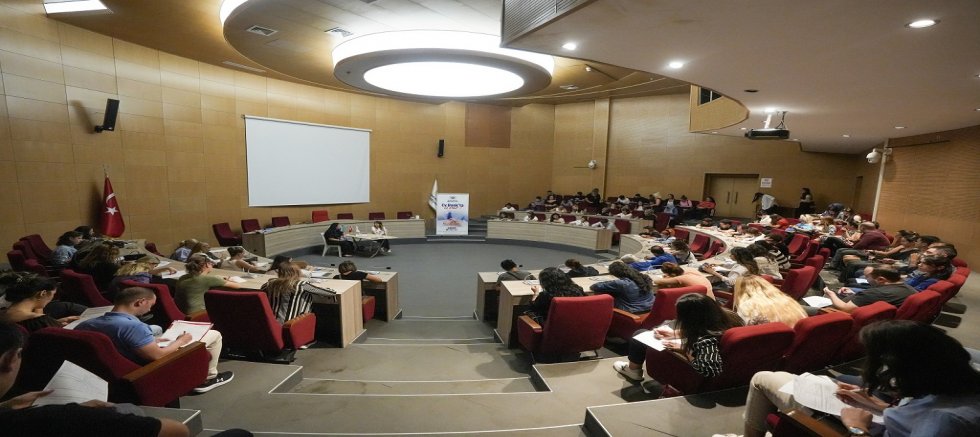 Gaziemir Belediyesi’nden istihdama tam destek: CV Bank 2 yılda 2 bin 171 kişiye iş kapısı açtı 