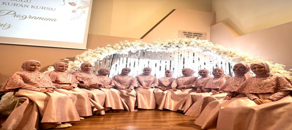 GENÇ HAFİZELER İCAZETLERİNİ ALDI