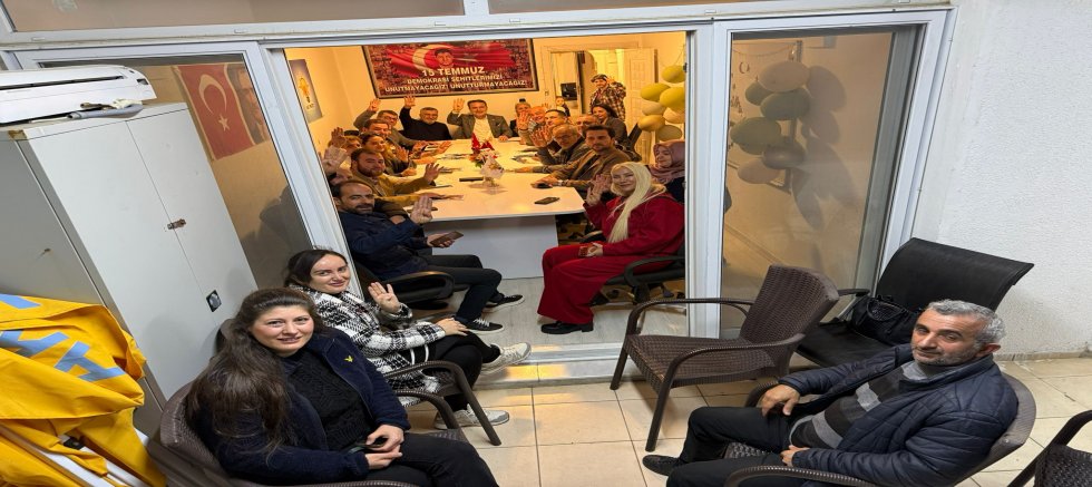 Güzelbahçe’de Yeni Dönem: AK Parti İlçe Başkanı Halil Durankuş İlk Yönetim Toplantısını Gerçekleştirdi