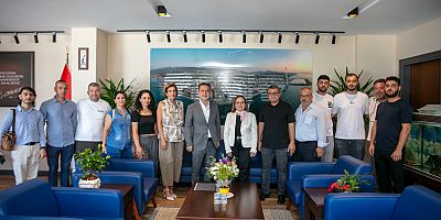 AK Parti Güzelbahçe ilçe Başkanı Durankuş'tan Baskan Vekili Akın'a Nezaket Ziyareti