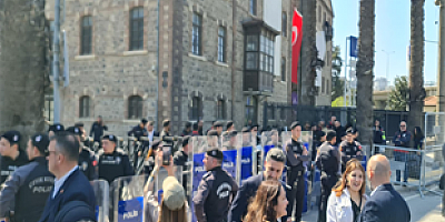 Başkan Tugay: Dava lehimize sonuçlanacak ve hak yerini bulacak