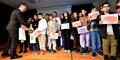 Bornova’da genç kaşifler sertifikalarını aldı