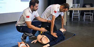 Bornova’da hayat kurtaran dokunuş