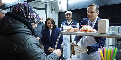  Bornova’da soğuk kış günlerinde içleri ısıtan hizmet