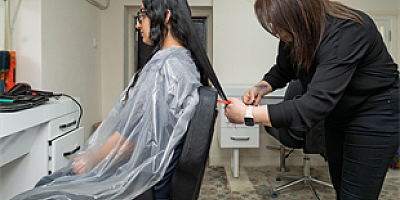 Büyükşehir’den kadınlar ve çocuklara ücretsiz kuaförlük hizmeti