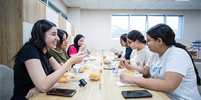 Büyükşehir gençlerin barınma sorununa çare oldu