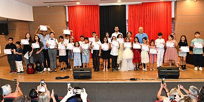 Çiğlili Kursiyerlerden Muhteşem Konser