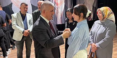 MHP'YE İZMİR'DE BÜYÜK KATILIM
