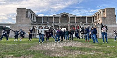 Peron Tur’dan İnanç Turizmi Hamlesi: Malezyalı Tur Acentaları ile Buluşma