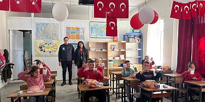 Ülkü Ocakları İzmir İl Başkanlığı’ndan Menderes Yeni Şaşal İlkokulu’na Kapsamlı Eğitim Desteği