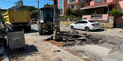 Yenifoça Değirmendere Caddesi’nde Asfalt Çalışmaları Tüm Hızıyla Sürüyor
