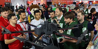 YEŞİLAY BAŞKANI DİNÇ: TEKNOFEST’TEYDİK ÇÜNKÜ BU ÜLKENİN BAĞIMSIZLIĞI İÇİN ÇALIŞIYORUZ